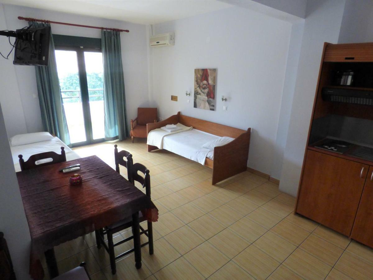 Dolphins Apartments & Rooms Thassos Exteriör bild